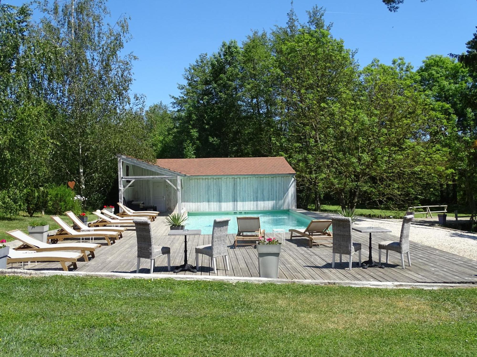 Charme Au Fil De L'Eau Hotel Vendieres Exterior foto